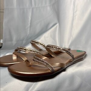 Italian Shoemakers Women's Sandals in Metallic Bronze. NWOT